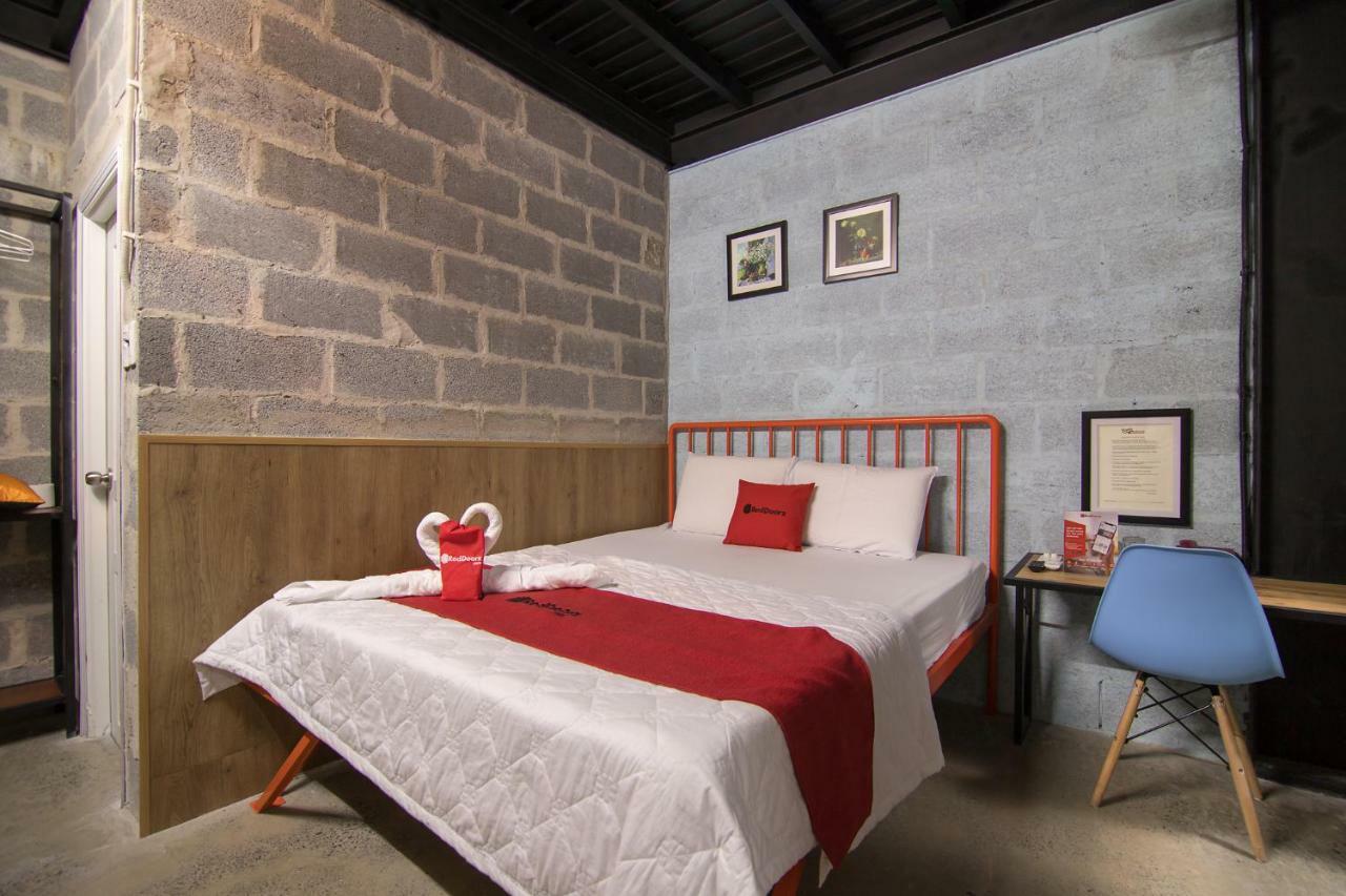 Reddoorz Plus @ Ung Van Khiem Street Ho Chi Minh-byen Eksteriør bilde