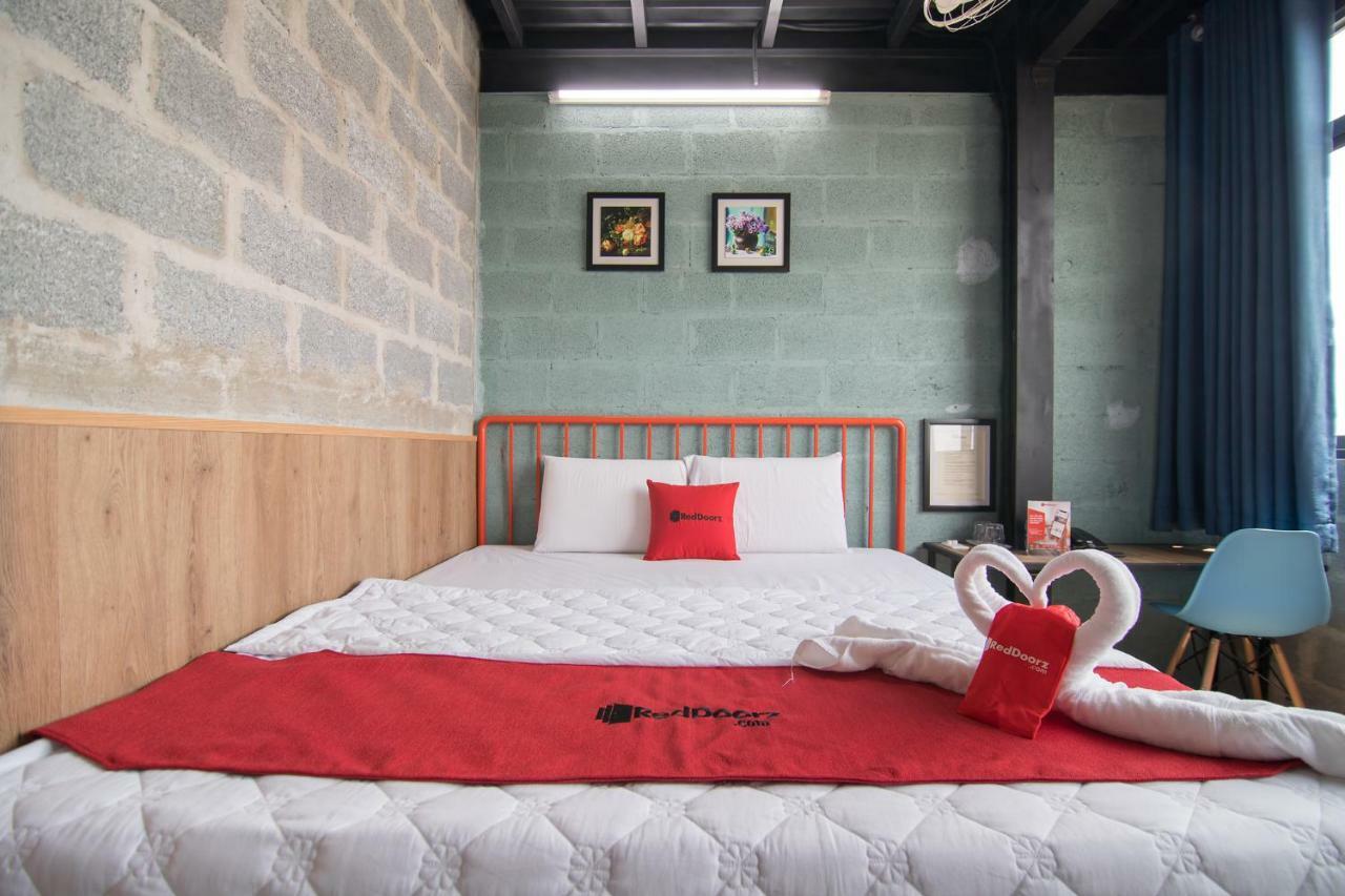 Reddoorz Plus @ Ung Van Khiem Street Ho Chi Minh-byen Eksteriør bilde